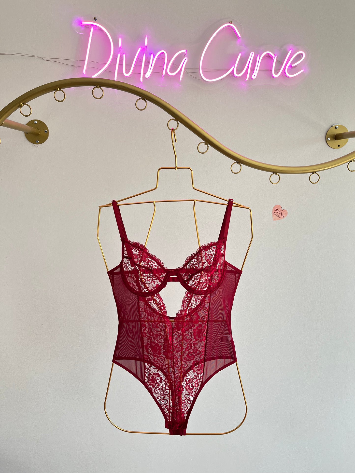 Crimson Allure Body