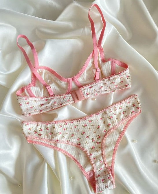 Bloom White Set